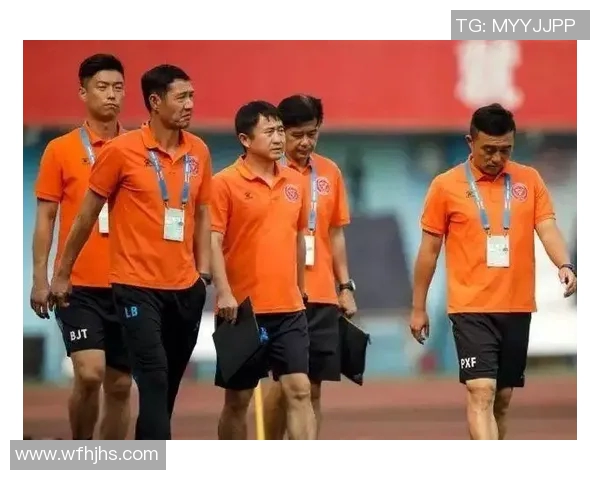 重庆足球队灵活性创新高引发热议助力球队崛起与发展